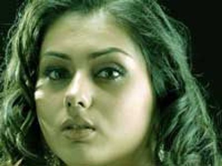 ಹಾಟ್ ಮತ್ತು ಸೆಕ್ಸಿ ತಾರೆ ನಮಿತಾಗೆ ಮಲೇರಿಯಾ