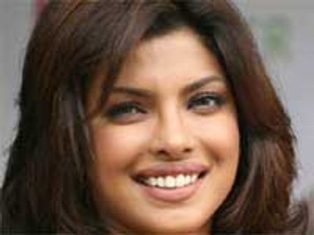 ಪ್ರಿಯಾಂಕಾ ಪಟಾಕಿ, ಶಾರುಖ್ ಖಾನ್ ಬಾಂಬ್