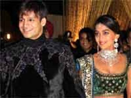 ಅಂಬಿ ವ್ಯಾಲಿಯಲ್ಲಿ ವಿವೇಕ್, ಪ್ರಿಯಾಂಕಾ ಮಧುಚಂದ್ರ