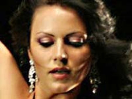 ಚಡ್ಡಿ ಧರಿಸದೆ ಕೆಟ್ಟ ಯಾನಾ ವಿರುದ್ಧ ಕೇಸ್ ದಾಖಲು