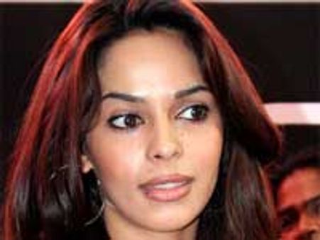 ಕಿರುತೆರೆಗೆ ಸೆಕ್ಸ್ ಬಾಂಬ್ ಮಲ್ಲಿಕಾ ಶೆರಾವತ್