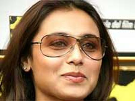 ರಾಜನ ನಿರೀಕ್ಷೆಯಲ್ಲಿ ಬಾಲಿವುಡ್ ಬಿಂಕದ ರಾಣಿ