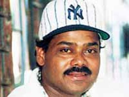 'ಶೃಂಗಾರಕಾವ್ಯ' ನಟ ರಘುವೀರ್ ವೇಶ್ಯಾಗೃಹದಲ್ಲಿ ಸೆರೆ