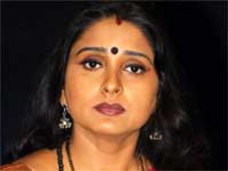 ಬದುಕು ಜಟಕಾ ಬಂಡಿಗೆ ಮರಳಿದ ಮಾಳವಿಕಾ