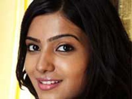 ಪುಂಡ ಅಭಿಮಾನಿಗೆ ಸಮಂತಾ ಬಿಸಿಬಿಸಿ ಕಜ್ಜಾಯ