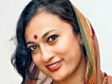 ಗಾಂಧಿನಗರಕ್ಕೆ ಹಿಂತಿರುಗಿದ ಬೆಳದಿಂಗಳ ಬಾಲೆ!