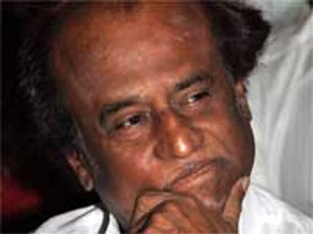 ನಟ ರಜನಿಕಾಂತ್ ಈಗ ಕನ್ನಡ ಕಾದಂಬರಿಯಲ್ಲಿ ಮಗ್ನ