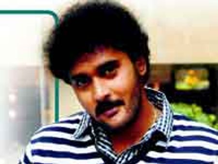 ಕ್ರೇಜಿಸ್ಟಾರ್ ತಮ್ಮ ಈಗ ಈಶ್ವರ್ ಅಲಿಯಾಸ್ ಬಾಲಾಜಿ!