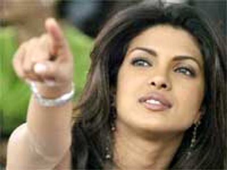 ಬರೋಬ್ಬರಿ ಆರು ಬಾರಿ ಮದ್ವೆ ಆಗ್ತಾಳಂತೆ ಪ್ರಿಯಾಂಕಾ!