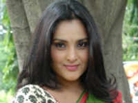 ನಟಿ ರಮ್ಯಾಗೆ ನಿರ್ಮಾಪಕ ಗಣೇಶ್ ದಂಡಂ ದಶಗುಣಂ