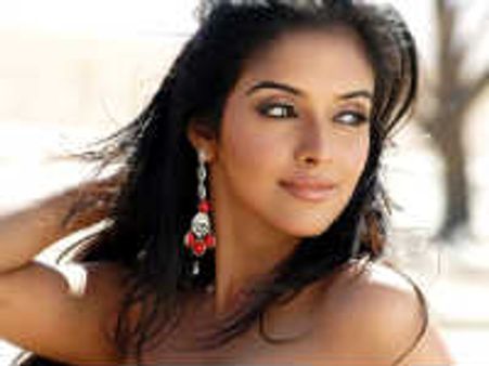 ಅಸಿನ್ ಜತೆ ತುಟಿ ತುಟಿ ಚುಂಬನ ಒಲ್ಲೆ ಎಂದ ಸಲ್ಲು