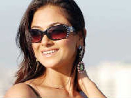 ಎರಡನೇ ಮಗುವಿಗೆ ಜನ್ಮ ನೀಡಿದಸಿನಿಮಾ ತಾರೆ ಸಿಮ್ರಾನ್‌