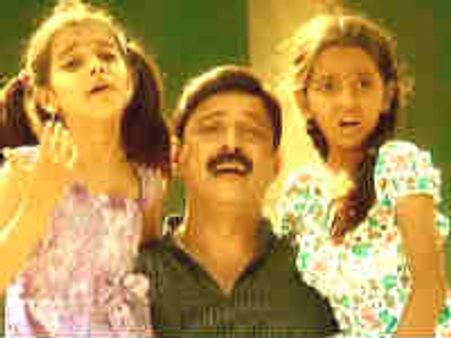 ಕಳಸದ ಕಲಾವಿದ ರಾಜಗೋಪಾಲ್ ಪ್ರೀತಿಯಿಂದ