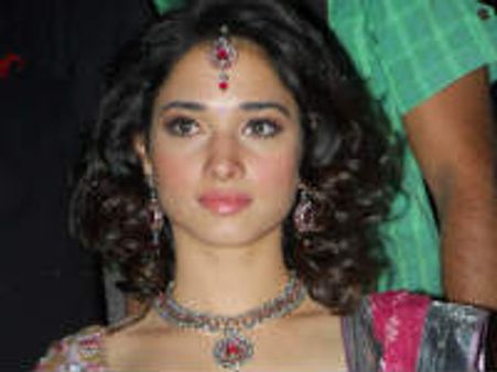 ತಮನ್ನಾ ಭಾಟಿಯಾ ರೇಟು ಮೂರು ನಿಮಿಷಕ್ಕೆ ಮೂರು ಲಕ್ಷ