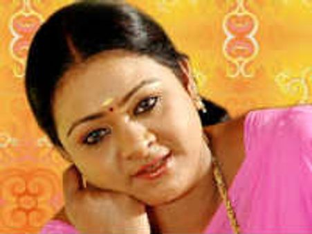 ಏಳು ವರ್ಷಗಳ ಬಳಿಕ ಮಲಯಾಳಂಗೆ ಮರಳಿದ ಶಕೀಲಾ