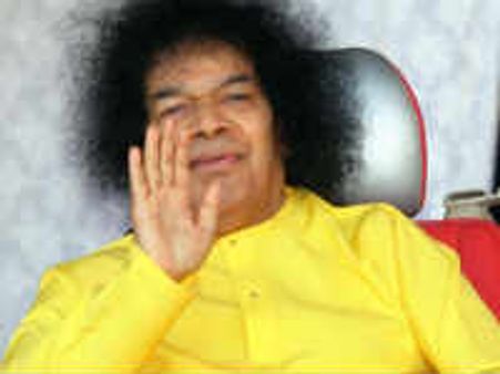 ಸತ್ಯ ಸಾಯಿಗೆ ತಲೆ ಬಾಗಿದ ಬಾಲಿವುಡ್