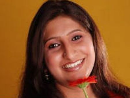 ಬಟ್ಟೆ ಬಿಚ್ಚಿ ಕುಣಿಯುವವರಿಗೆ ಮಾತ್ರ ಪ್ಯಾಟೆ ಹುಡ್ಗೀರ್ ಹಳ್ಳಿ ಲೈಫು