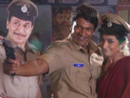 ಮೇ 6ರಂದು ತೆರೆಗೆ ಪುನೀತ್ ರಾಜ್ ಕುಮಾರ್ 'ಹುಡುಗರು' ದಾಳಿ