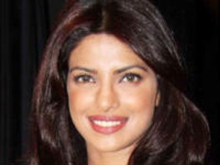 ತುಟಿಗೆ ತುಟಿ ಒತ್ತಲು ಓಕೆ ಎಂದ ಕೆಂದುಟಿ ಚೆಲುವೆ ಪ್ರಿಯಾಂಕಾ