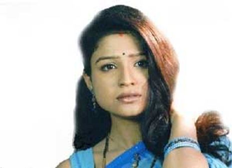 ರೋಡ್ ರೋಮಿಯೋ ಓಕೆ! ಅಶಿತಾ ಡಬ್ಬಲ್ ಓಕೆ!