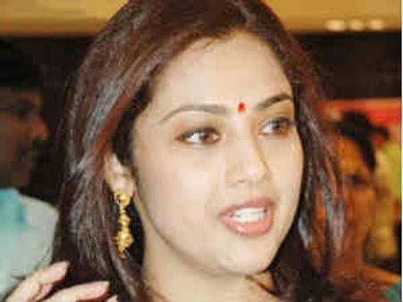 ಅತ್ತೆಯಾಗಿ ಎರಡನೆ ಇನ್ನಿಂಗ್ಸ್ ಆರಂಭಿಸಿದ ಮೀನಾ