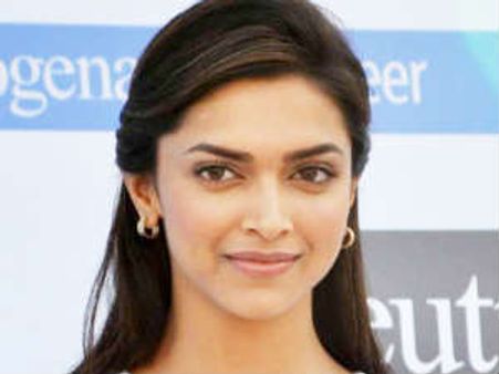 ದೀಪಿಕಾ ಪಡುಕೋಣೆ ವಿರುದ್ಧ ಕೋರ್ಟ್‌ನಲ್ಲಿ ದೂರು