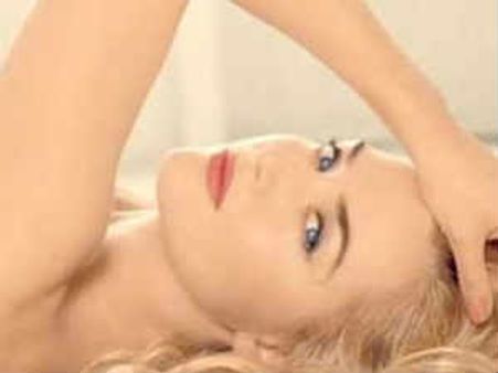 ಬೆತ್ತಲಾಗಲಿದ್ದಾರೆ ಟೈಟಾನಿಕ್ ಚೆಲುವೆ ಕೇಟ್