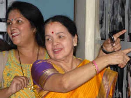 ಬೆಳ್ಳಿ ಹೆಜ್ಜೆಯಲ್ಲಿ ಪ್ರತಿಮಾ ದೇವಿ ಬಂಗಾರದ ನೆನಪುಗಳು