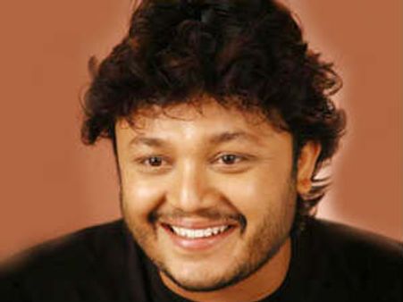 ಜೆ ಪಿ ನಗರದ ಪಕ್ಕಾ ವಾಸ್ತು ಮನೆಗೆ ನಟ ಗಣೇಶ್ ಶಿಫ್ಟ್