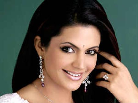 ನಟಿ ಮಂದಿರಾ ಬೇಡಿಗೆ ಗಂಡು ಮಗು