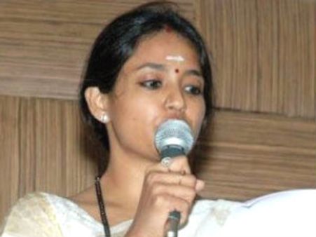 ನಟಿ ರಂಜಿತಾಗೆ ರು.100 ಕೋಟಿ ಕೊಡಲು ಬೆದರಿಕೆ