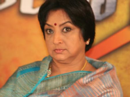 ಸುವರ್ಣ ಟಿವಿಯಲ್ಲಿ ಜೂಲಿ ಲಕ್ಷ್ಮಿ ನಗೆ ಟಾನಿಕ್ ನೀನಾ ನಾನಾ