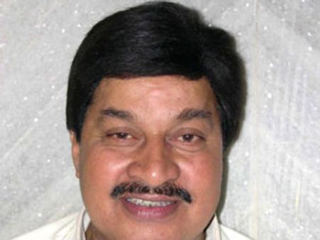 ಪ್ರಣಯರಾಜ ಶ್ರೀನಾಥ್ ಅವರಿಗೆ ಪಿತೃವಿಯೋಗ