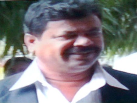 ಖಾಕಿ ಖದರ್‌ನಲ್ಲಿ ಹೊನ್ನಾಳಿ ಶಾಸಕ ರೇಣುಕಾಚಾರ್ಯ