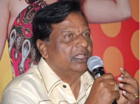 ನಟಿ ನಿಖಿತಾ ಬೆಂಬಲಕ್ಕೆ ಸಂದೇಶ್ ನಾಗರಾಜ್