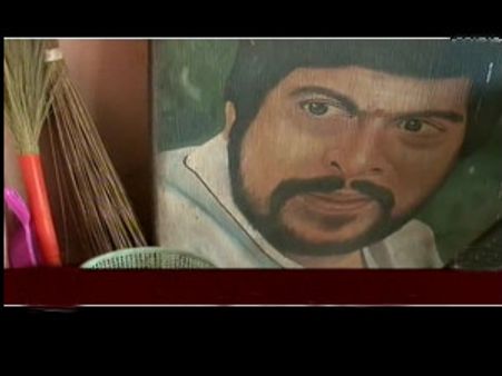 ಚಪ್ಪಲಿ ಬಿಡುವ ಜಾಗದಲ್ಲಿ ಶಂಕರನಾಗ್ ಫೋಟೋ!