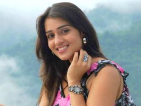 ಅಮ್ಮನ ಜೊತೆಯಲ್ಲೇ ಇನ್ನು ಚಿತ್ರೀಕರಣಕ್ಕೆ ನಿಖಿತಾ