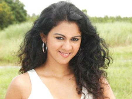 ದುಬೈ ಶೇಖ್ ಜೊತೆ ಕಾಮ್ನಾ ಜೇಠ್ಮಲಾನಿ ಮದುವೆ