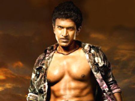 ಪವರ್ ಸ್ಟಾರ್ ಪುನೀತ್ ಈಗ ಸಿಕ್ಸ್ ಪ್ಯಾಕ್ ಹೀರೋ