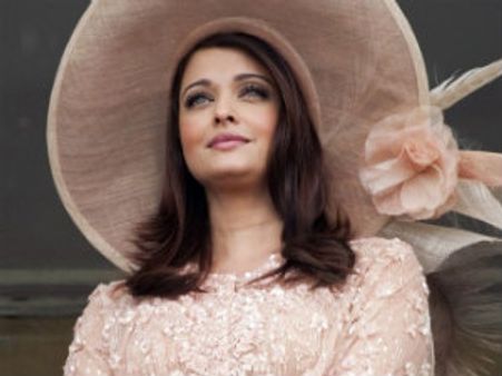 ಕರುನಾಡ ಚೆಲುವೆ ಐಶ್ವರ್ಯಾಗೆ ಹುಟ್ಟುಹಬ್ಬದ ಸಂಭ್ರಮ