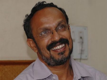 ಗಾಂಧಿನಗರ ಚಲನಚಿತ್ರೋತ್ಸವಕ್ಕೆ ಬಿ ಸುರೇಶ್‌ ಚಾಲನೆ