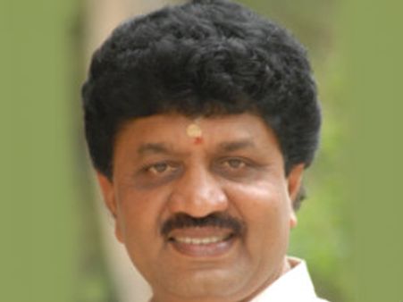 ಮಾಲಾಶ್ರೀ ಶಕ್ತಿಗೆ ಶಾಸಕ ನರೇಂದ್ರ ಬಾಬು ಯುಕ್ತಿ