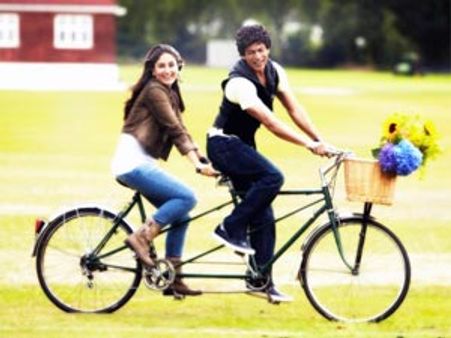 ಬಾಲಿವುಡ್ ಯಶಸ್ವಿ ಚಿತ್ರಗಳ ಜೊತೆ ರಾ ಒನ್ ಹೋಲಿಕೆ