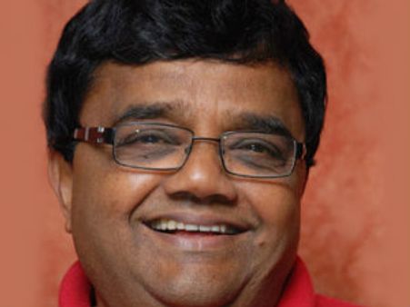 ಹೊಸ ಪ್ರೇಮ ಪುರಾಣದಲ್ಲಿ ದ್ವಾರಕೀಶ್ ರಿವರ್ಸ್ ಗೇರ್‍