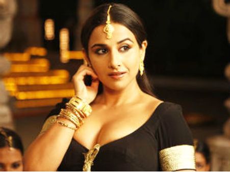 ವಿದ್ಯಾಬಾಲನ್ ರವಿಕೆಗೆ ಡಿಮ್ಯಾಂಡಪ್ಪೋ ಡಿಮ್ಯಾಂಡು