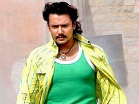 ಅಭಿಮಾನಿಗೆ 'ಕಪಾಳಮೋಕ್ಷ' ಕಥೆಗೆ ದರ್ಶನ್ ಉತ್ತರ