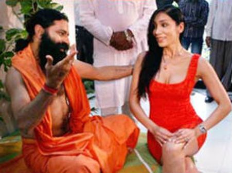 ಸೋಫಿ ಹಯಾತ್‌ಗೆ ಬಾಬಾ ರಾಮ್ ದೇವ್ ಕ್ಲೀನ್ ಬೌಲ್ಡ್