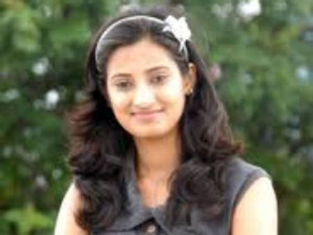 ಚಿತ್ರನಟಿ ಸೌಮ್ಯಗೆ ಇರಿದ ಭಗ್ನಪ್ರೇಮಿ ಪೊಲೀಸ್ ಪೇದೆ