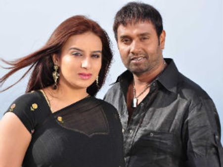 ಪೂಜಾ ಗಾಂಧಿ, ಸತ್ಯ ಪ್ರೀತಿಯ 'ಪಾಗಲ್' ಬಿಡುಗಡೆ