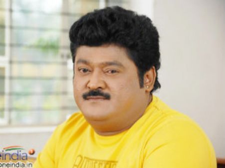 ಕೋರ್ಟ್ ಮೆಟ್ಟಿಲೇರಿದ ನವರಸ ನಾಯಕ ಜಗ್ಗೇಶ್